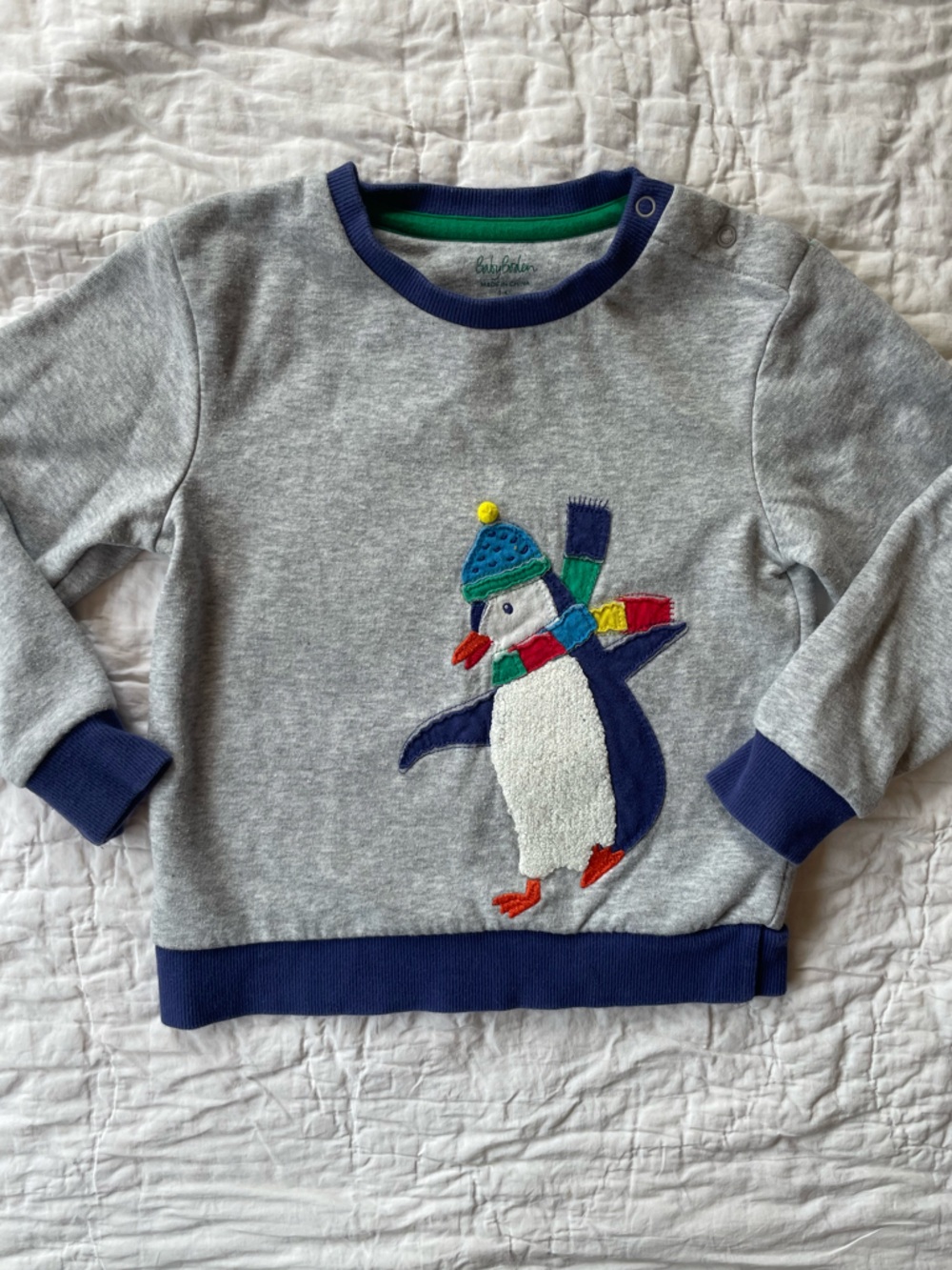 Mini Boden Embroidered Penguin Sweatshirt, size 3-4